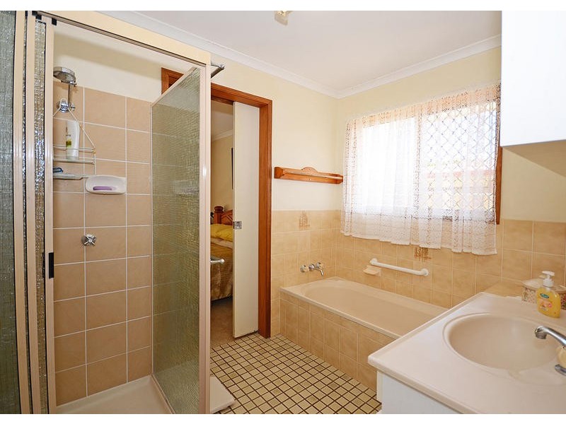 19 Drummond St, Urangan QLD 4655