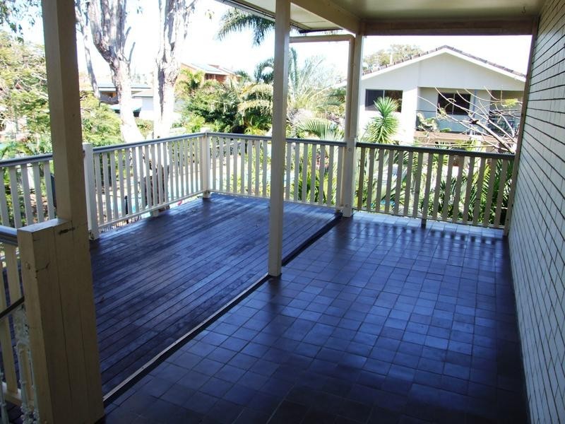 69 Hillcrest Ave, Scarness QLD 4655