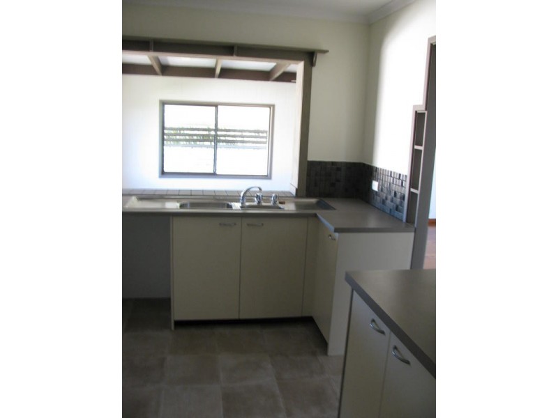 69 Hillcrest Ave, Scarness QLD 4655