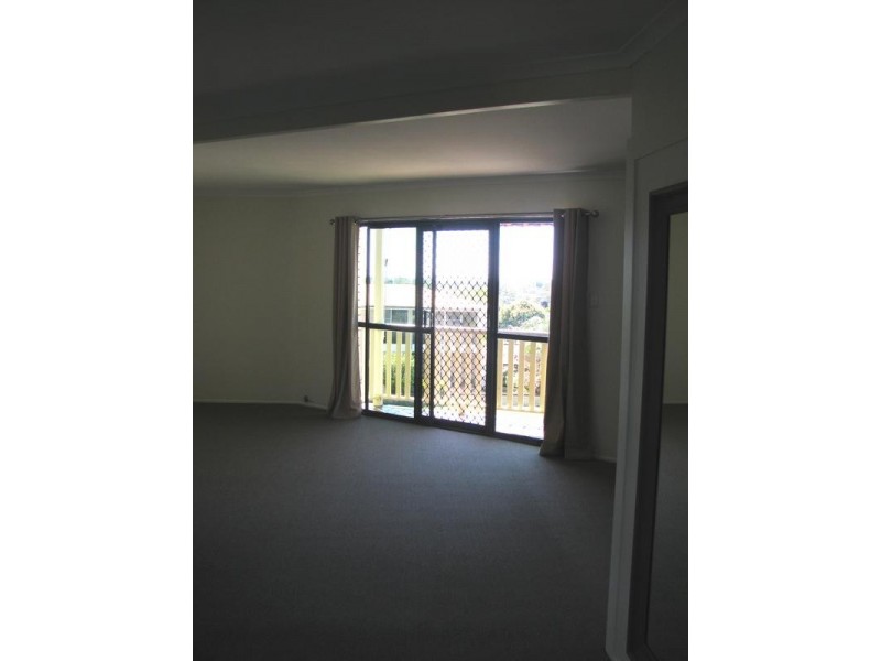 69 Hillcrest Ave, Scarness QLD 4655