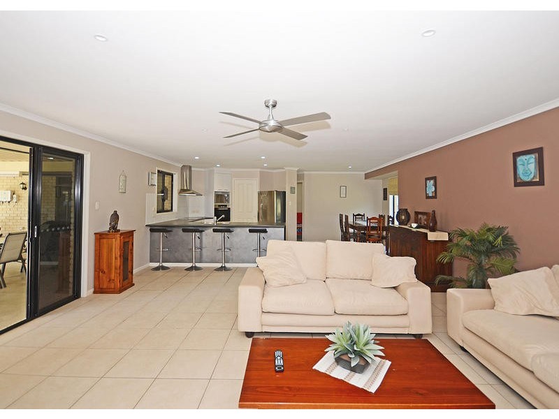 25 Oslove Dr, Booral QLD 4655