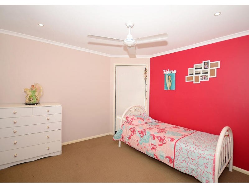 25 Oslove Dr, Booral QLD 4655