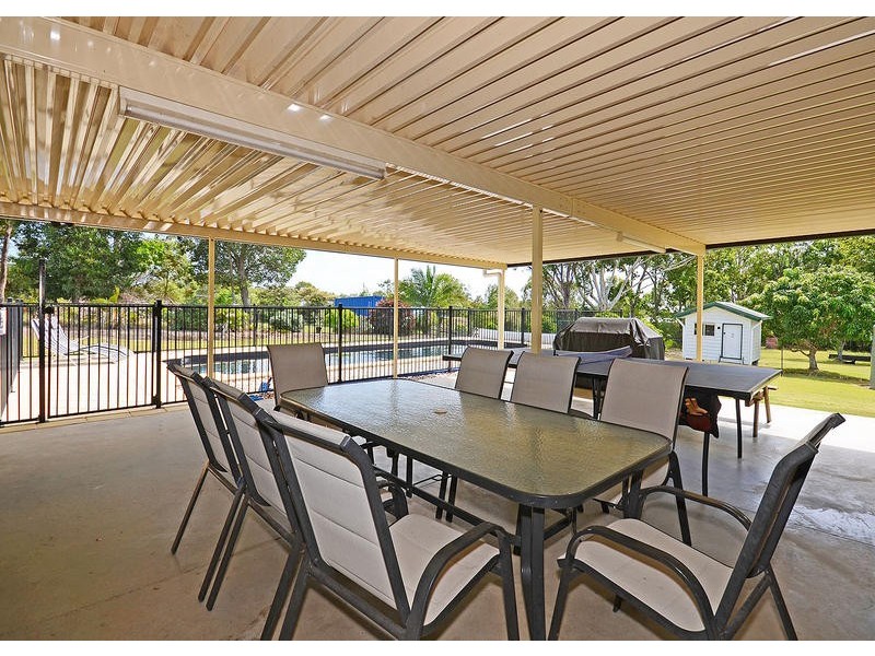 25 Oslove Dr, Booral QLD 4655