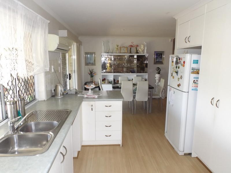 56 Caddy Ave, Urraween QLD 4655