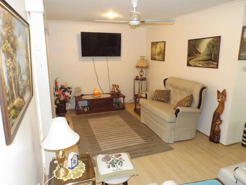 56 Caddy Ave, Urraween QLD 4655