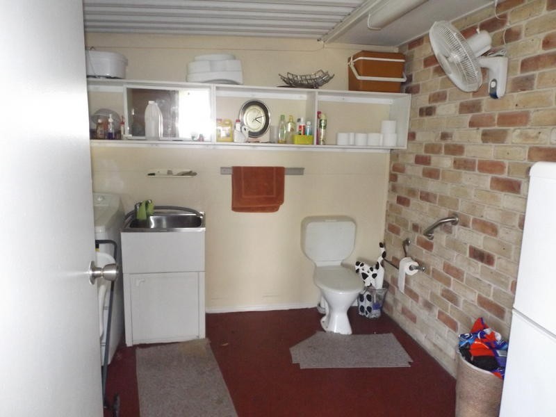 56 Caddy Ave, Urraween QLD 4655