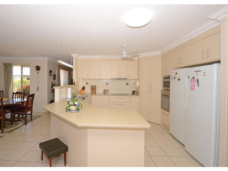 12 Lockerbie Ct, Kawungan QLD 4655