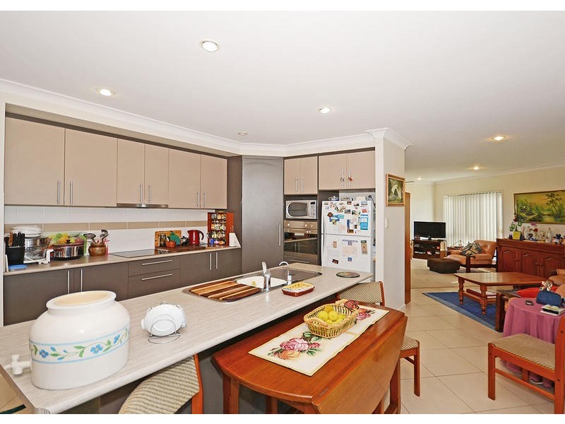 5 Bayridge Heights Dr, Nikenbah QLD 4655