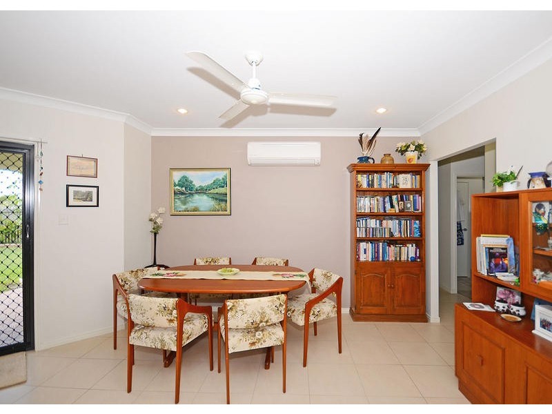 5 Bayridge Heights Dr, Nikenbah QLD 4655