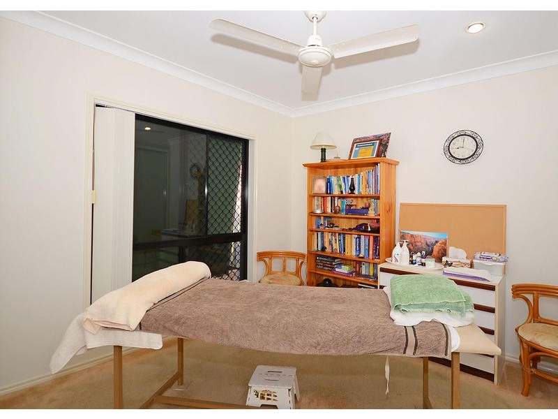 5 Bayridge Heights Dr, Nikenbah QLD 4655