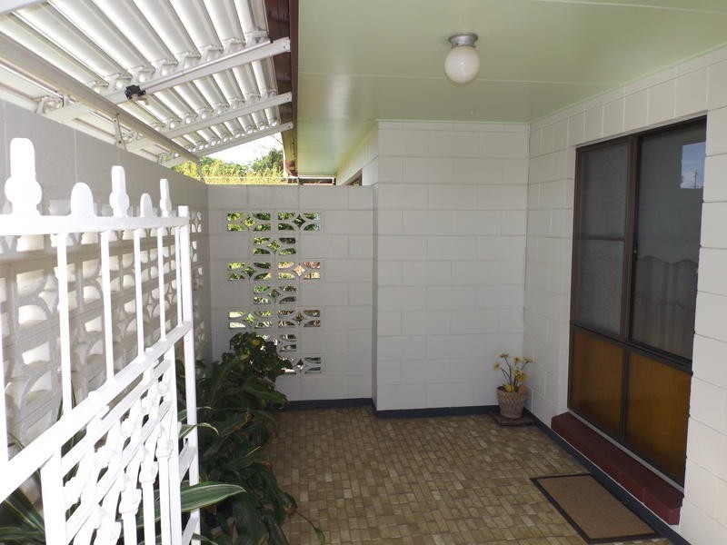 21 Cooloola Cres, Urangan QLD 4655