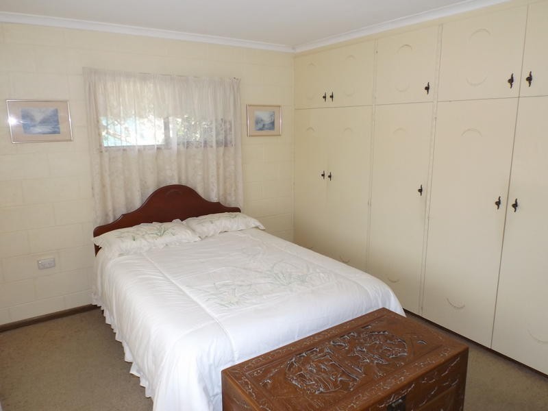 21 Cooloola Cres, Urangan QLD 4655