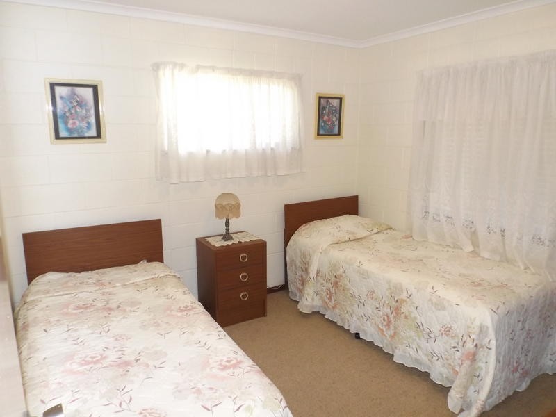 21 Cooloola Cres, Urangan QLD 4655