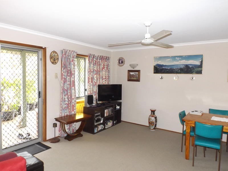 6 Minguin St, Scarness QLD 4655