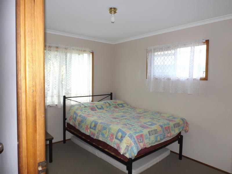 6 Minguin St, Scarness QLD 4655