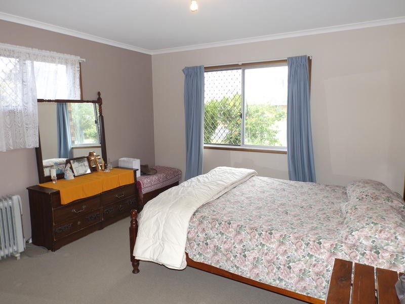 6 Minguin St, Scarness QLD 4655