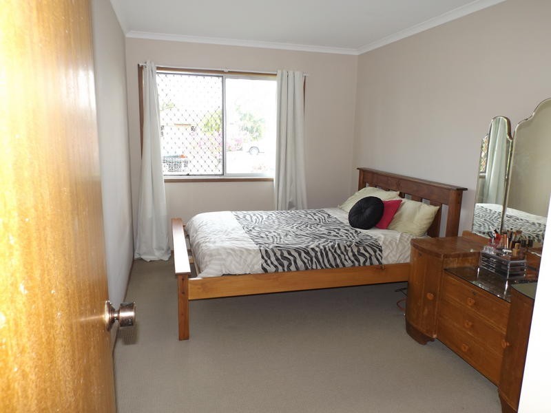 6 Minguin St, Scarness QLD 4655