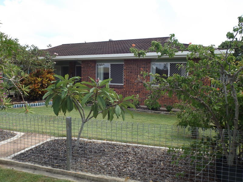 6 Minguin St, Scarness QLD 4655