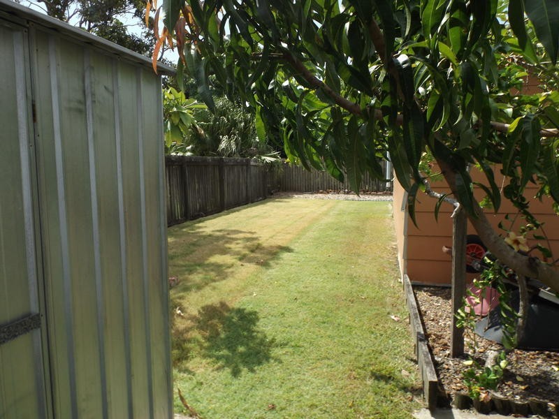 6 Minguin St, Scarness QLD 4655