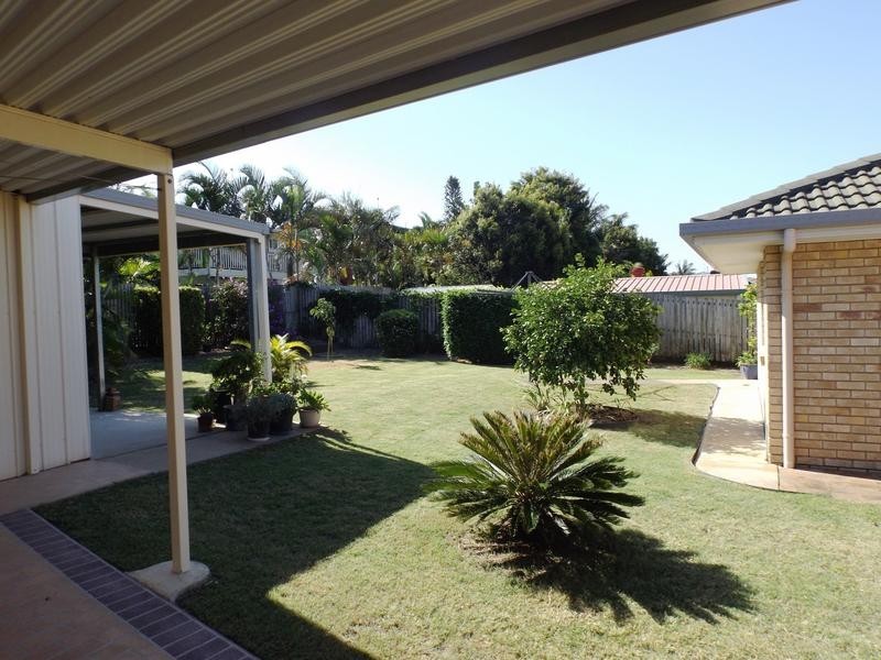 8 Haupt Ave, Pialba QLD 4655