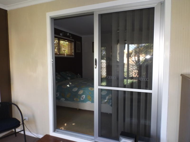 12 Hayworth St, Point Vernon QLD 4655