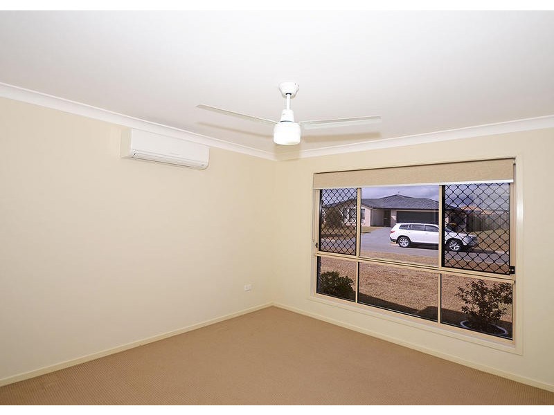 7 Teresa St, Nikenbah QLD 4655