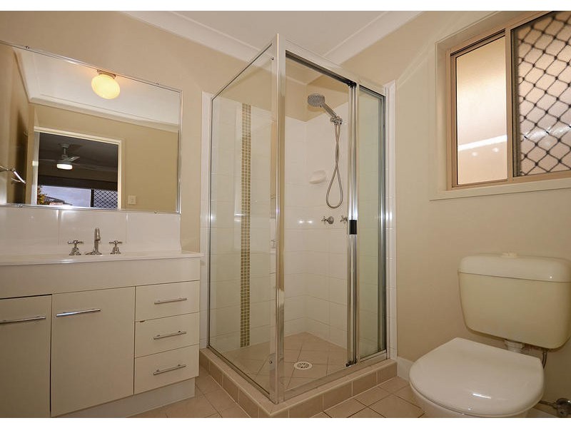 7 Teresa St, Nikenbah QLD 4655