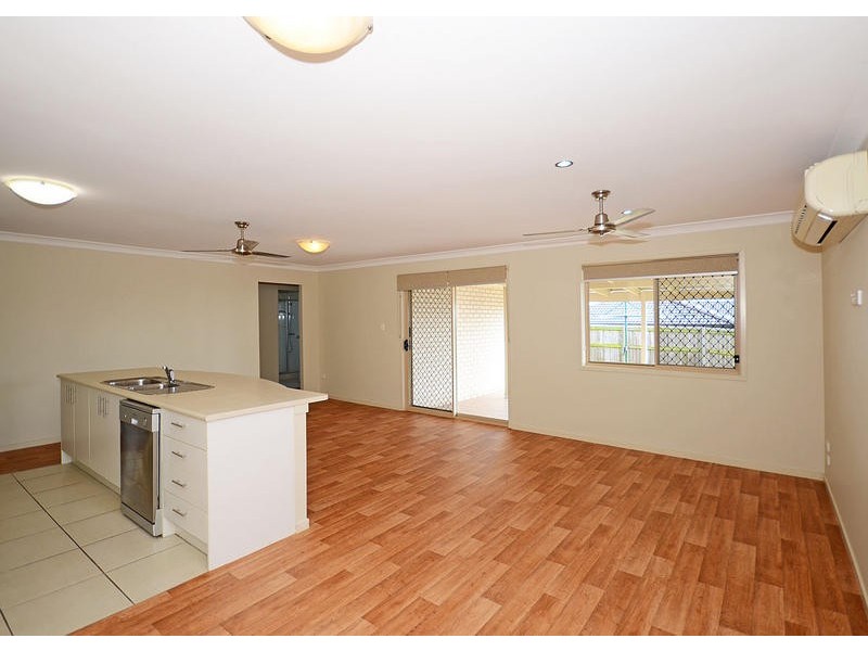 7 Teresa St, Nikenbah QLD 4655