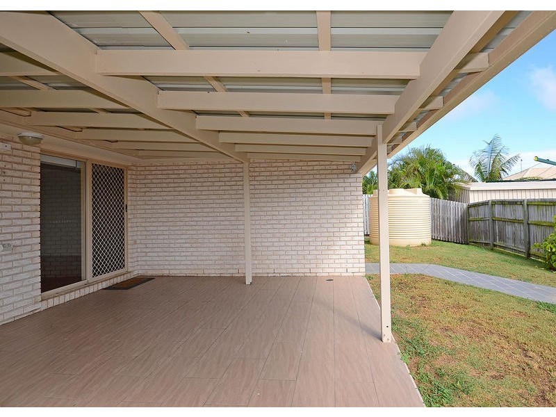 7 Teresa St, Nikenbah QLD 4655