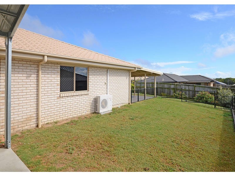 7 Teresa St, Nikenbah QLD 4655