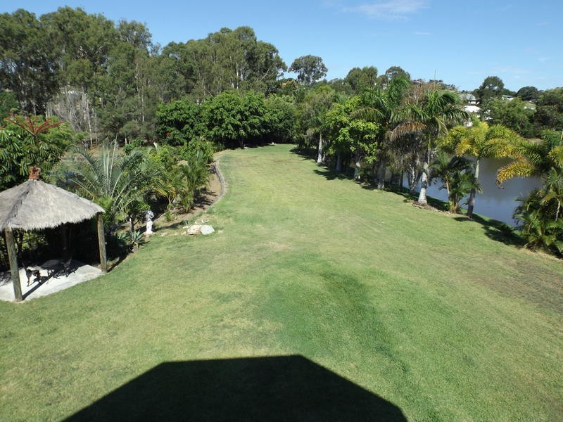 6 Mac Stocks Dr, Dundowran Beach QLD 4655