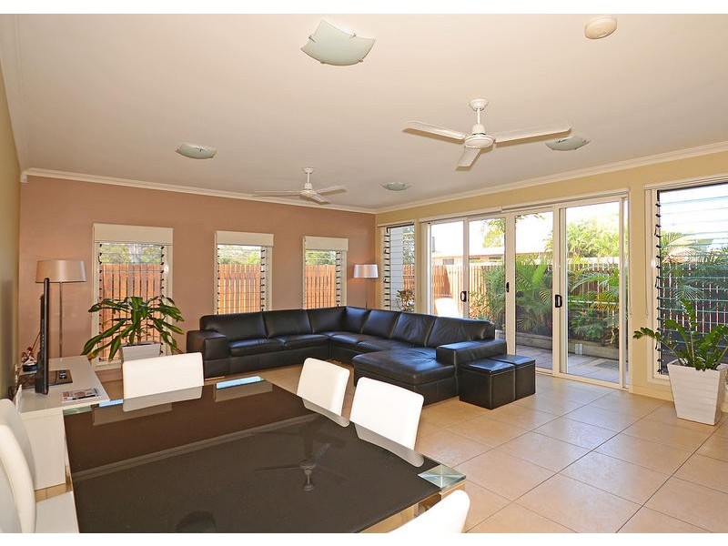 18/ 48 Taylor St, Pialba QLD 4655