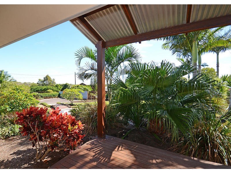 180 Christensen St, Urraween QLD 4655