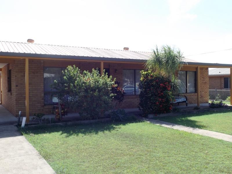 16 Vanda St, Urangan QLD 4655