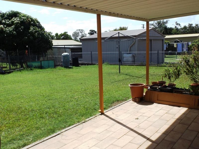 16 Vanda St, Urangan QLD 4655