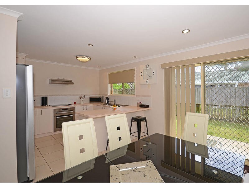 26 Ironbark St, Kawungan QLD 4655