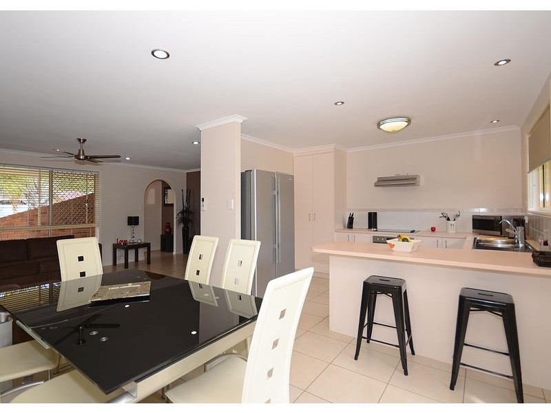 26 Ironbark St, Kawungan QLD 4655