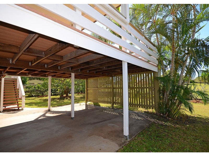 9 Hayworth St, Point Vernon QLD 4655