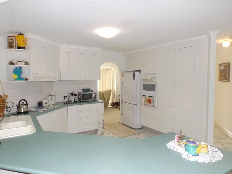 24 Rocky Crt, Kawungan QLD 4655