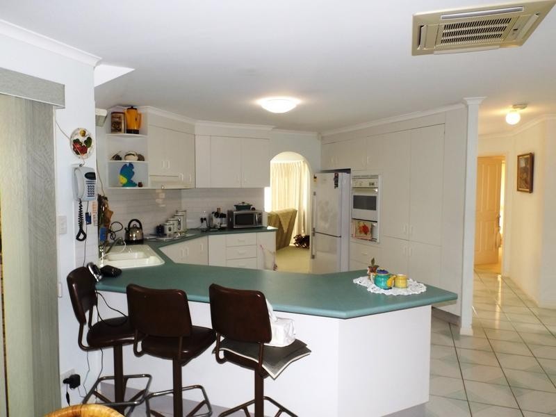 24 Rocky Crt, Kawungan QLD 4655