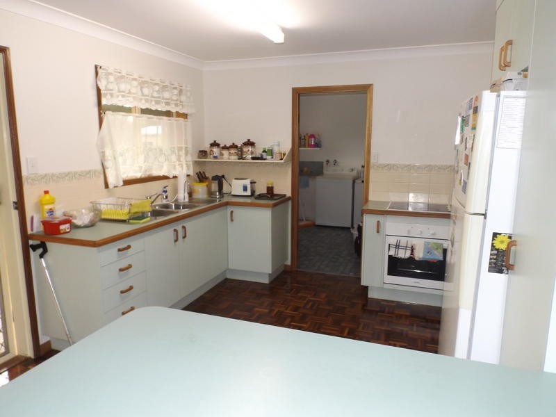 33 St Andrews Dr, Pialba QLD 4655