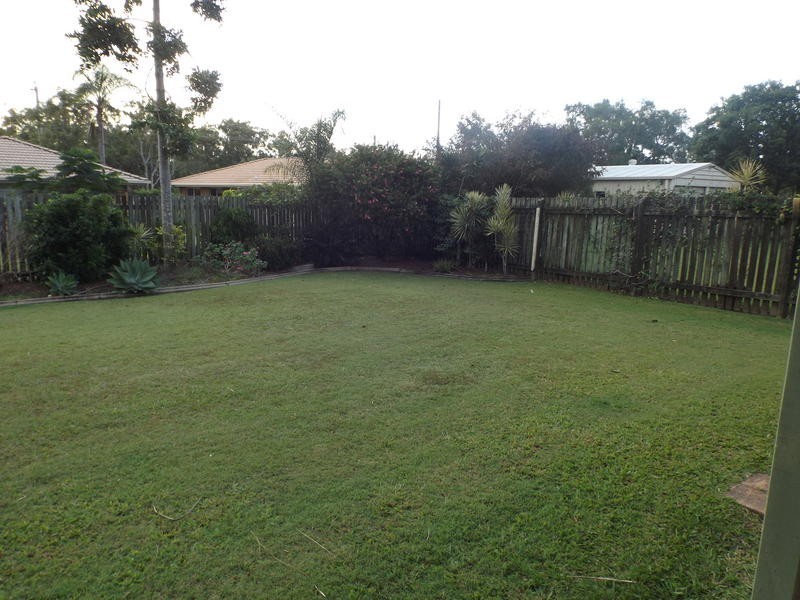 33 St Andrews Dr, Pialba QLD 4655