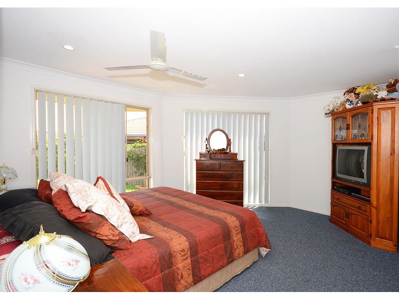 56 Heather Way, Urraween QLD 4655