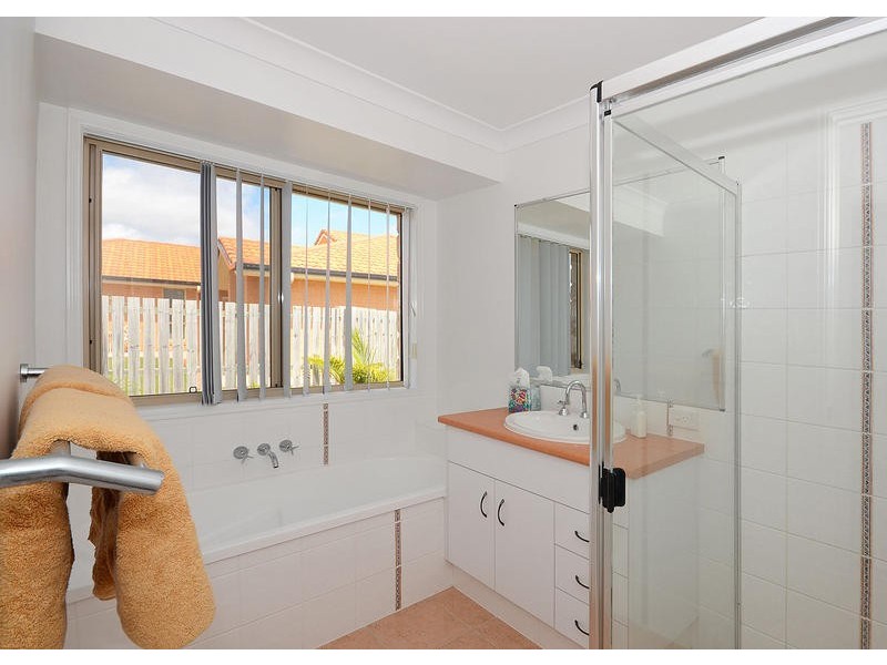 56 Heather Way, Urraween QLD 4655