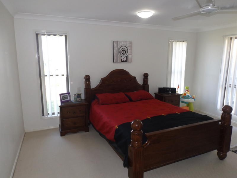 14 Bounty Circuit, Eli Waters QLD 4655