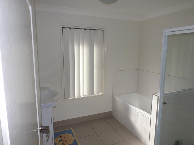 14 Bounty Circuit, Eli Waters QLD 4655