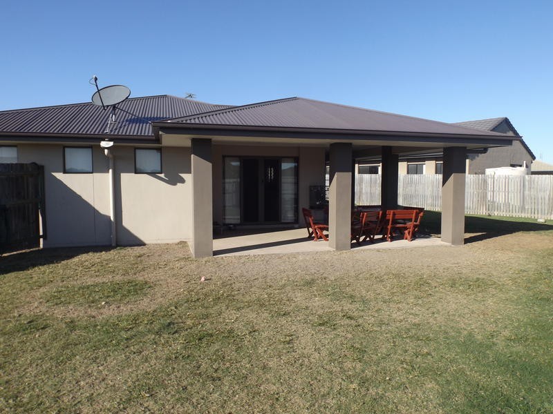 14 Bounty Circuit, Eli Waters QLD 4655