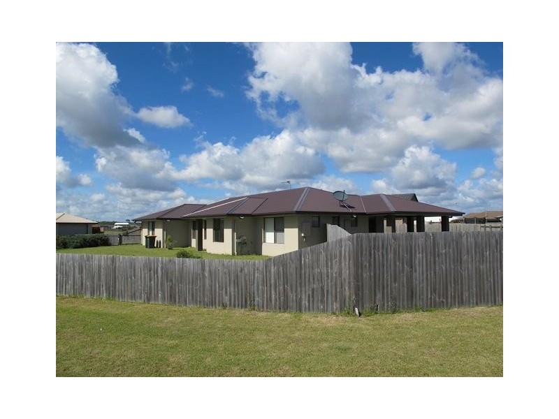 14 Bounty Circuit, Eli Waters QLD 4655