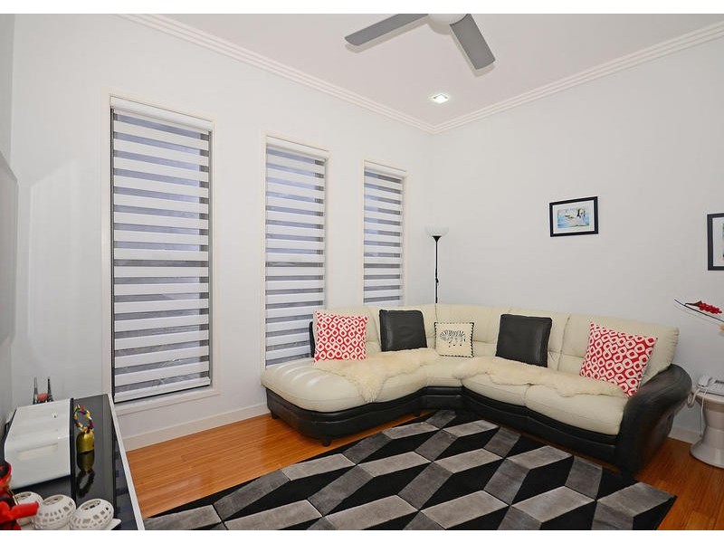 8 Pohlman Court, Scarness QLD 4655