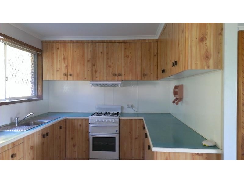 609 Boat Harbour Drive, Urangan QLD 4655